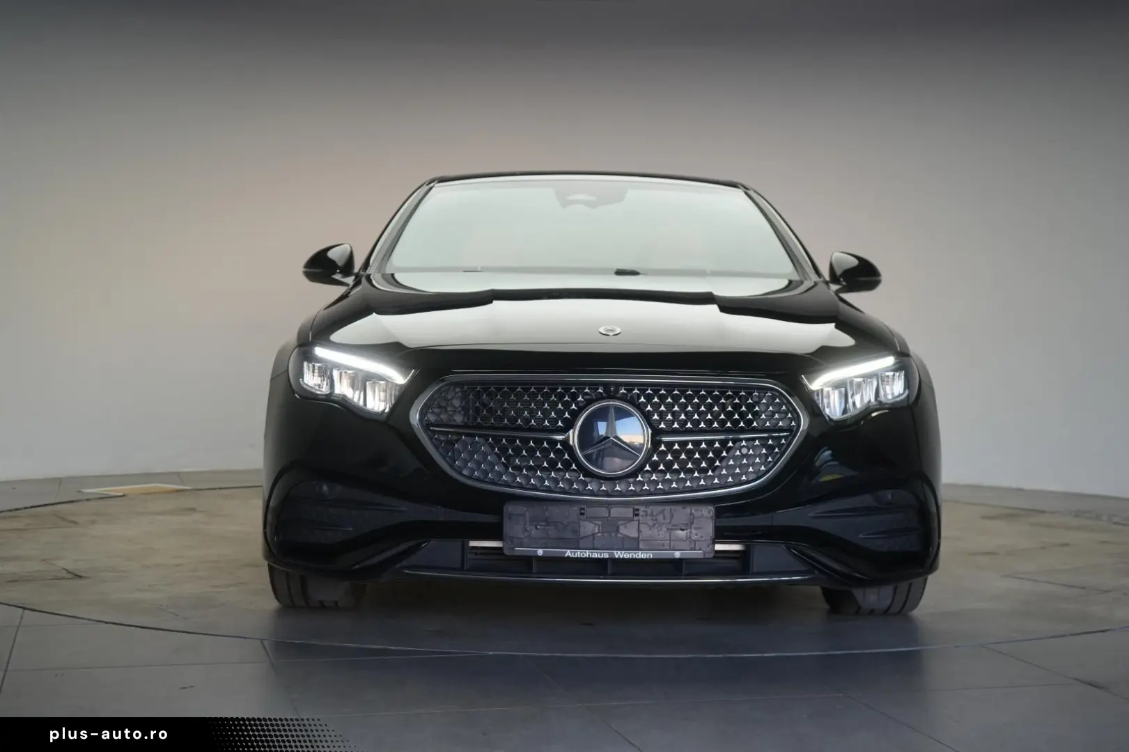 MERCEDES-BENZ E 220 d 9G-Tronic AMG Leder Distronic &hellip;