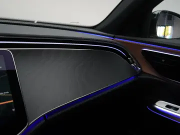 MERCEDES-BENZ E 220 d 9G-Tronic AMG Leder Distronic &hellip;