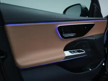 MERCEDES-BENZ E 220 d 9G-Tronic AMG Leder Distronic &hellip;