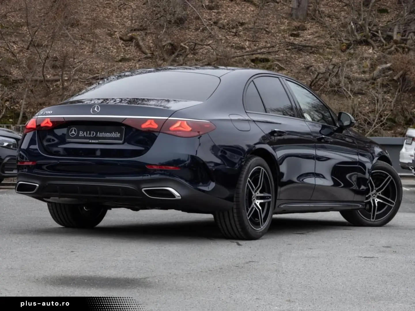 MERCEDES-BENZ E 200 AMG Wide Digital Pano AHK Burm4D&hellip;