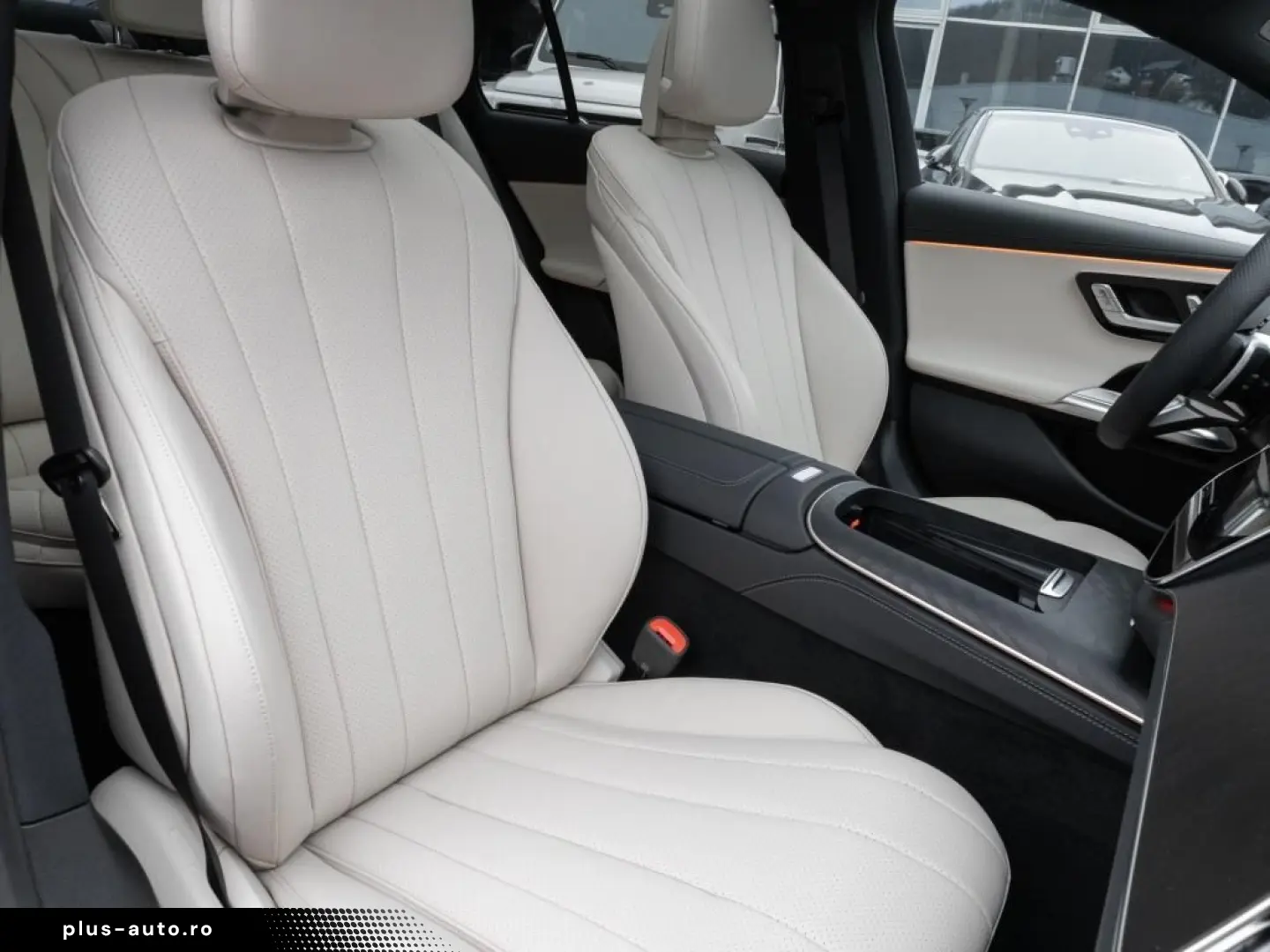 MERCEDES-BENZ E 200 AMG Wide Digital Pano AHK Burm4D&hellip;