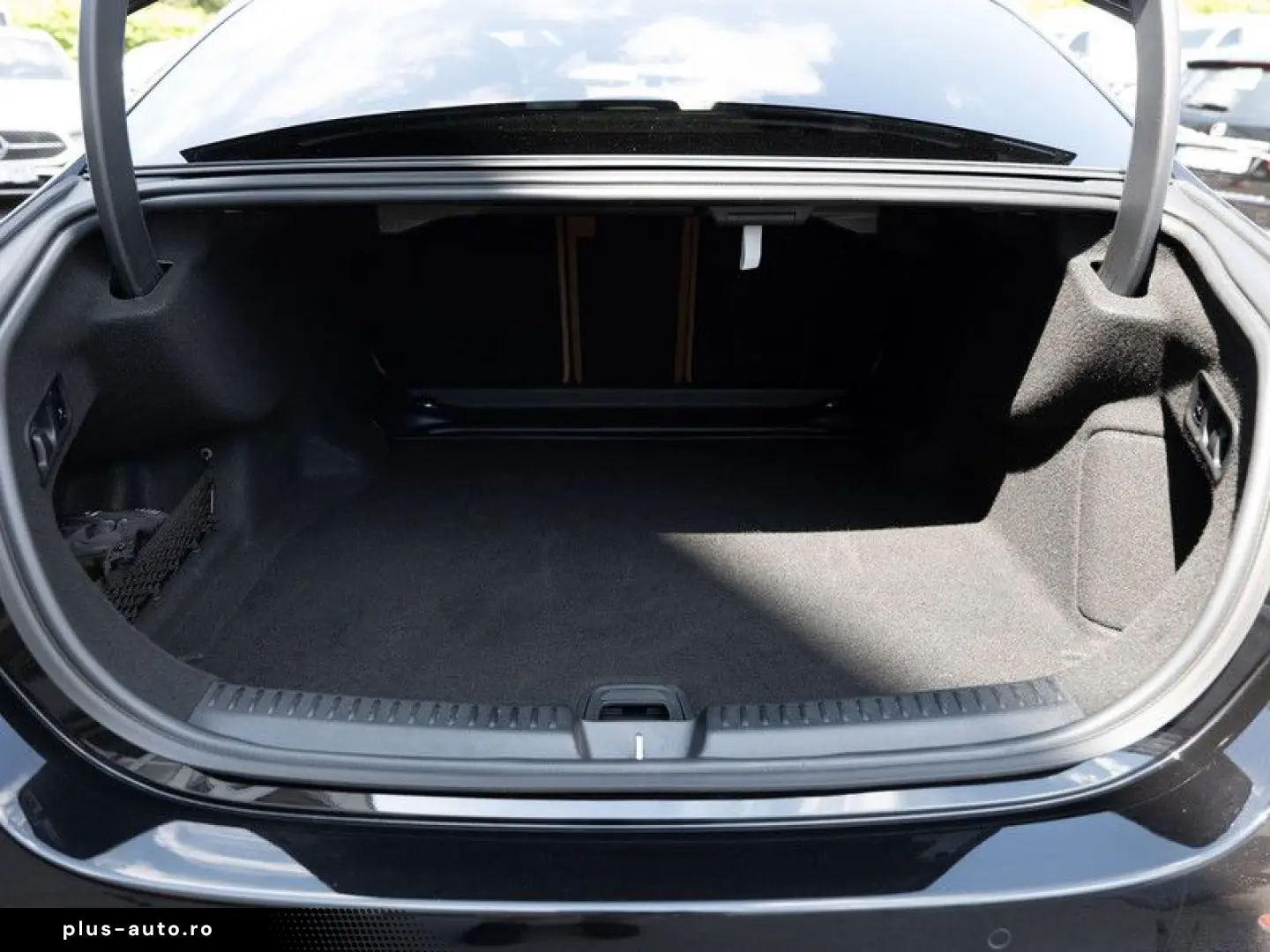 MERCEDES-BENZ E 200 AMG-Sport Super Pano Sitzklima B&hellip;