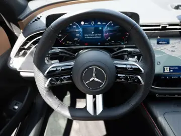 MERCEDES-BENZ E 200 AMG-Sport Super Pano Sitzklima B&hellip;