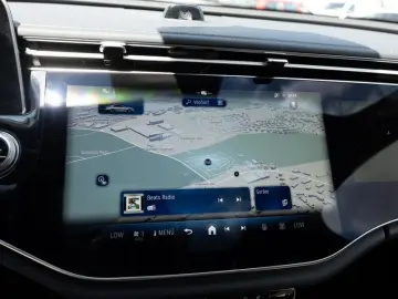 MERCEDES-BENZ E 200 AMG-Sport Super Pano Sitzklima B&hellip;