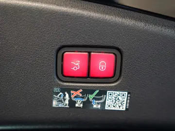 MERCEDES-BENZ CLE 450 4M Coupé AMG Line Nappa Burmester Pano