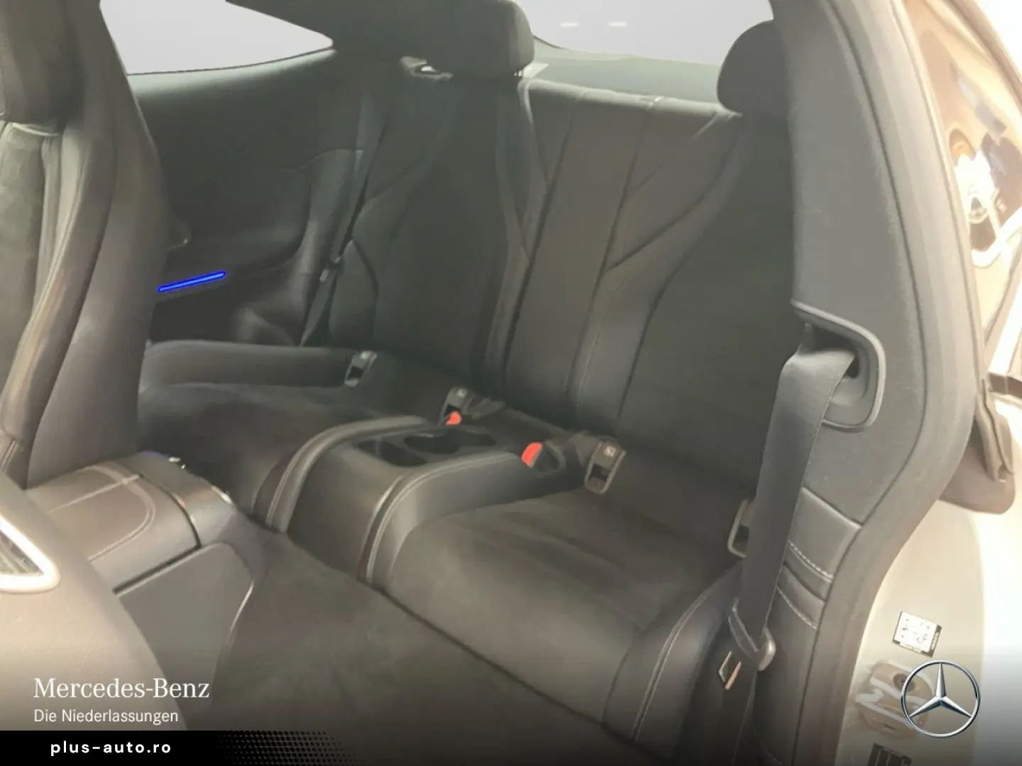 MERCEDES-BENZ CLE 450 4M Coupé AMG Premium Night Pano AHK