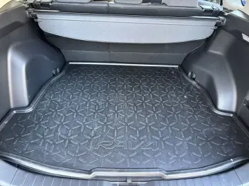 TOYOTA RAV 4 2.5 4x4 Hybrid Team D