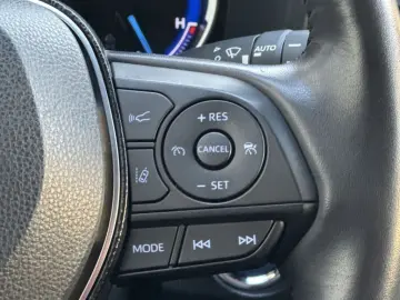 TOYOTA RAV 4 2.5 4x4 Hybrid Team D