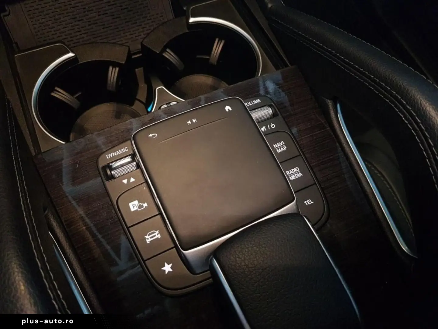 MERCEDES-BENZ GLE 350 d 4M C AMG Pano AIR FAP Tritt &hellip;