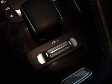 MERCEDES-BENZ GLE 350 d 4M C AMG Pano AIR FAP Tritt &hellip;