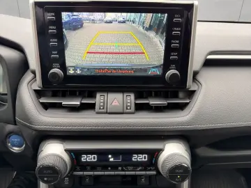 TOYOTA RAV 4 2.5 4x4 Hybrid Team Deutschland