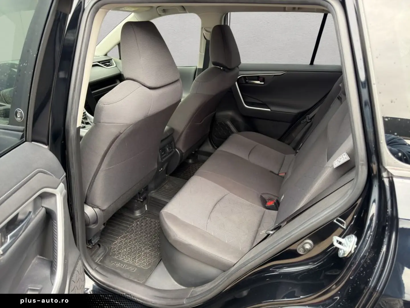 TOYOTA RAV 4 2.5 4x4 Hybrid Team Deutschland