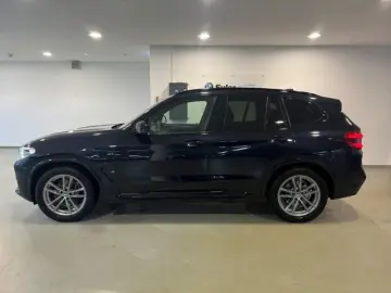 BMW X3 xDrive 30e M Sportpaket AHK-klappbar Pano Nav