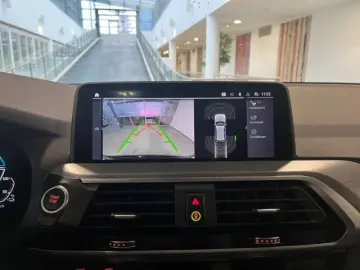 BMW X3 xDrive 30e M Sportpaket AHK-klappbar Pano Nav