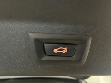 BMW X3 xDrive 30e M Sportpaket AHK-klappbar Pano Nav