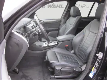 BMW X3 xDrive30e M SPORT LC PROF LEDER AHK PANO HUD