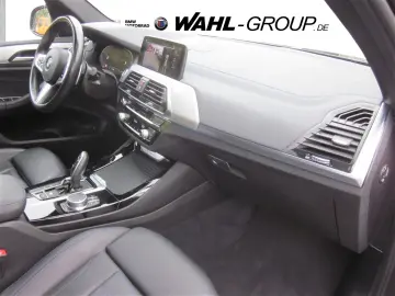 BMW X3 xDrive30e M SPORT LC PROF LEDER AHK PANO HUD