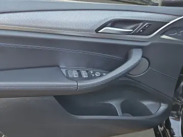 BMW X3 xDrive20d M-SPORT LED NAVI LEDER 20  AHK