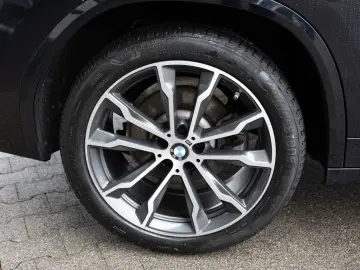 BMW X3 xDrive 20d M-Sport PANO AHK HUD 360  LED NAVI