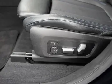 BMW X3 xDrive 20d M-Sport PANO AHK HUD 360  LED NAVI