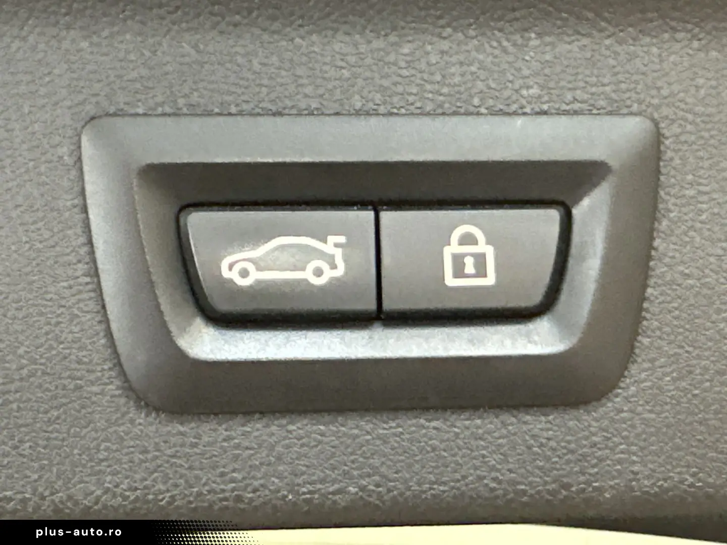 BMW X3 xDrive30e M-Sport NAV LED 360  AHK PANO HEADU