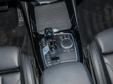 BMW X3 xDrive30e M Sport HuD Pano AHK Hifi LED Alarm