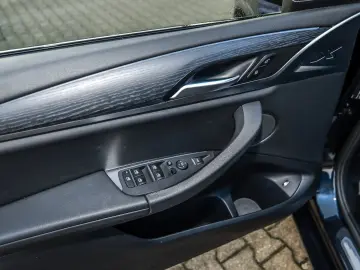 BMW X3 xDrive30e M Sport HuD Pano AHK Hifi LED Alarm