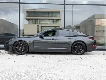 PORSCHE PANAMERA 4 Bose Pano ACC HeadUp SoftClose