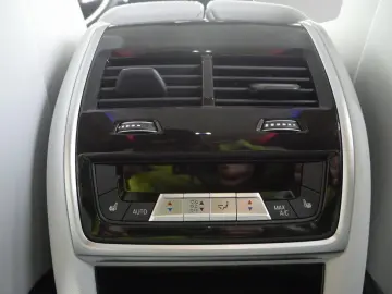 BMW XM 50e  Sepia met.  AHK 23 LMR Autobahnass.