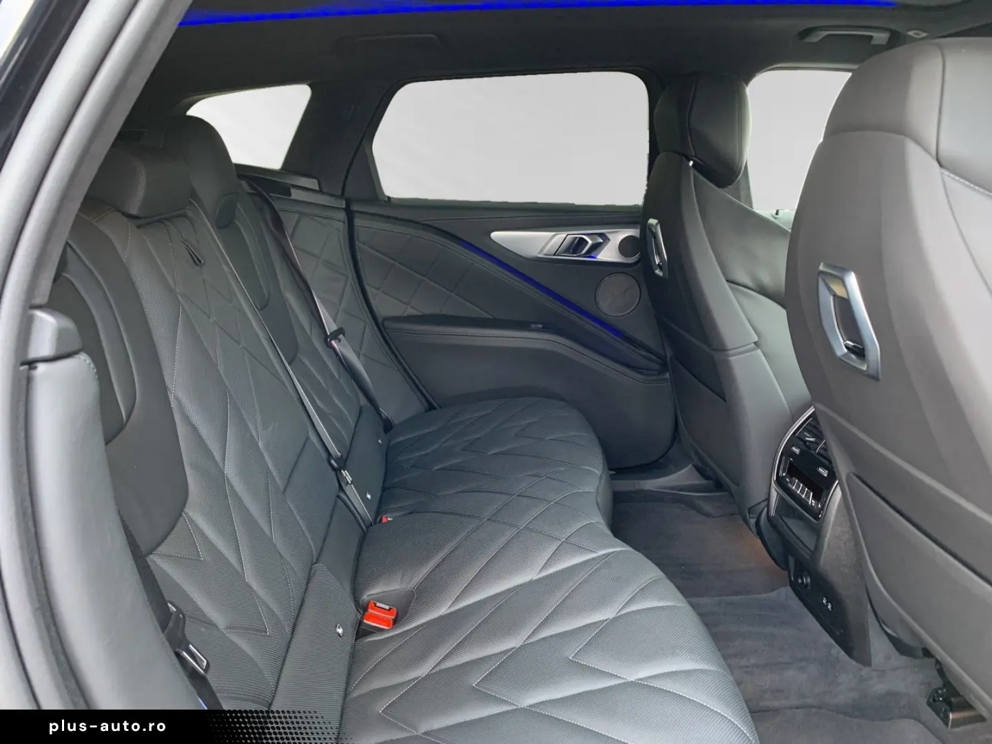 BMW XM 50e AHK DAProf. Autobahnass. H K 22 LMR