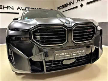 BMW XM Label Red Carbon B&W Black Frozen 23 Zoll AHK