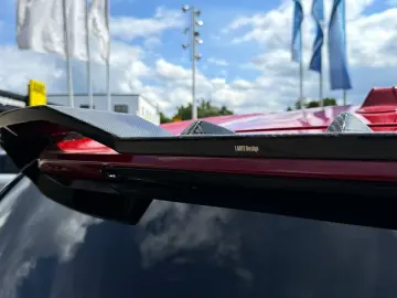 BMW XM Label Red   LARTE Design Carbon