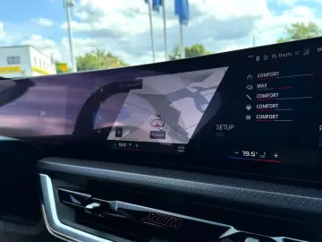 BMW XM Label Red   LARTE Design Carbon