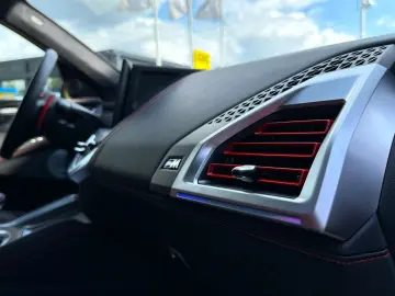 BMW XM Label Red   LARTE Design Carbon