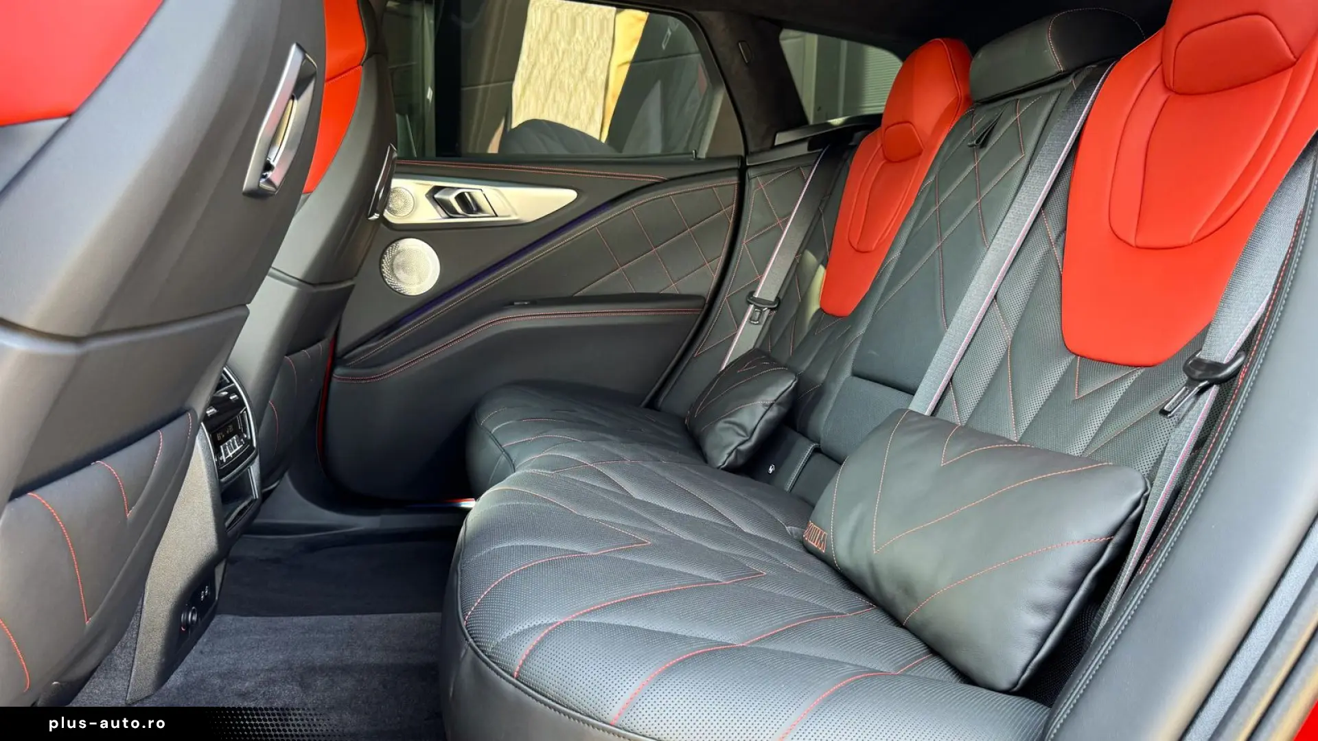 BMW XM Label Red   LARTE Design Carbon