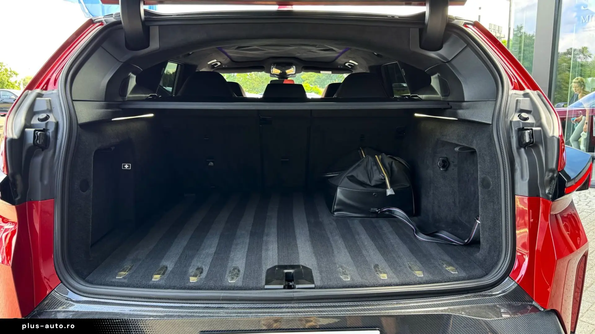 BMW XM Label Red   LARTE Design Carbon