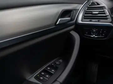 BMW X3 xD20i 360  M Sport Leder DAB Sportsitz 19Zoll