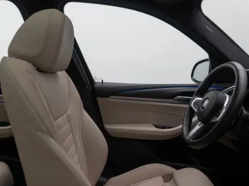 BMW X3 xD20d M Sport DAB Kamera Panorama 20Zoll LED