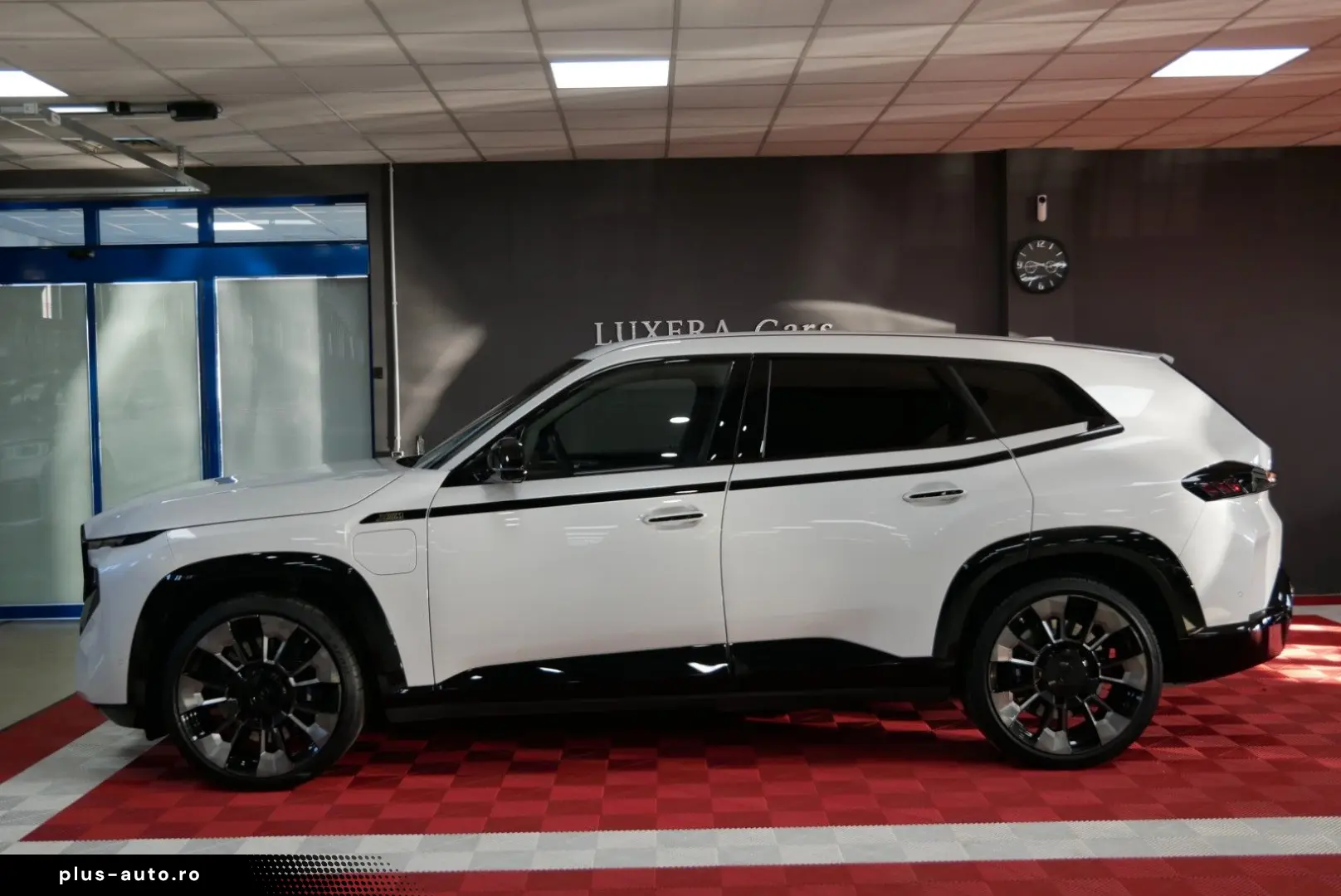 BMW XM Bowers & Wilkins 23  AHK Sitzbelüft. Massage