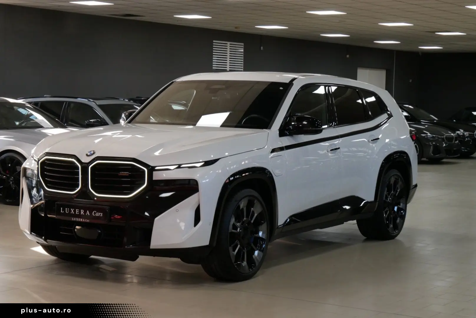 BMW XM Bowers & Wilkins 23  AHK Sitzbelüft. Massage