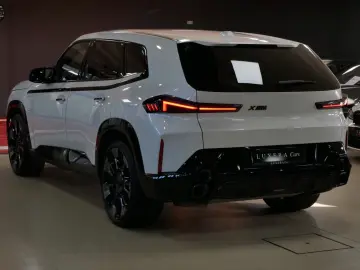 BMW XM Bowers & Wilkins 23  AHK Sitzbelüft. Massage