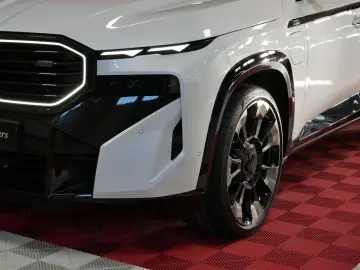 BMW XM Bowers & Wilkins 23  AHK Sitzbelüft. Massage