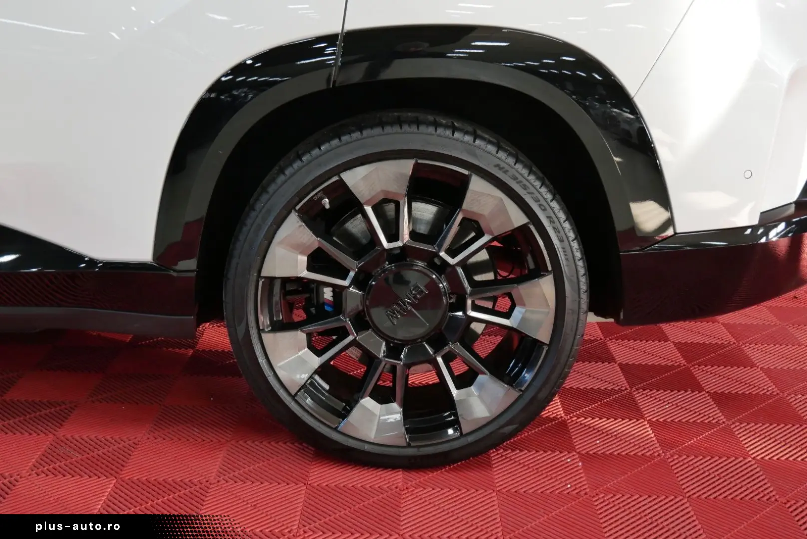 BMW XM Bowers & Wilkins 23  AHK Sitzbelüft. Massage