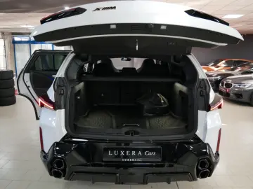 BMW XM Bowers & Wilkins 23  AHK Sitzbelüft. Massage