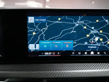 BMW XM Bowers & Wilkins 23  AHK Sitzbelüft. Massage