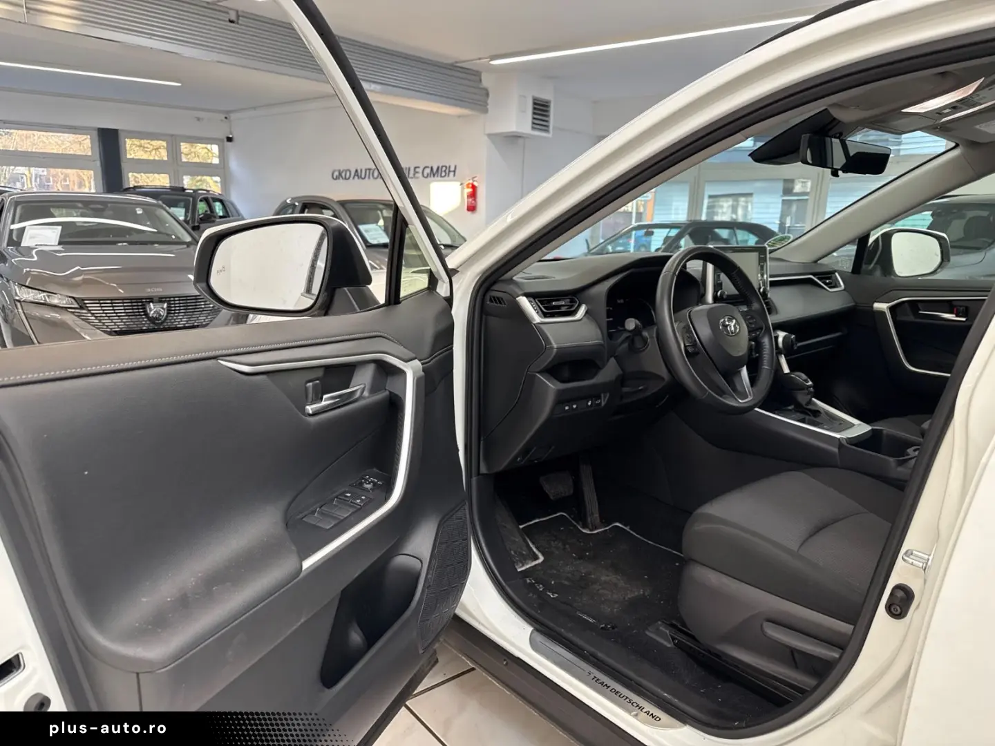 TOYOTA RAV4 Hybrid 4x2 Team Deutschland Navi LED Kamera