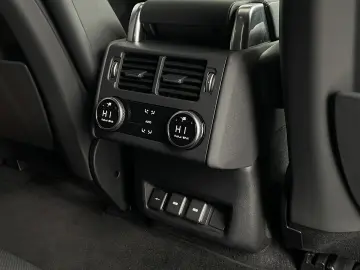 LAND ROVER Discovery DYNAMIC HSE D300 AWD 7 SITZE VOLL 1.H