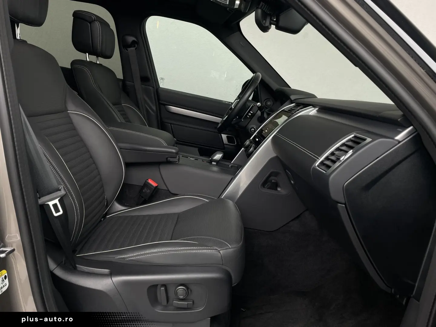 LAND ROVER Discovery DYNAMIC HSE D300 AWD 7 SITZE VOLL 1.H