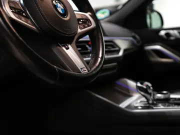 BMW X6 40d M-PAKET HUD ACC 3D PANO AHK MEMORY LASER