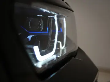 BMW X6 40d M-PAKET HUD ACC 3D PANO AHK MEMORY LASER